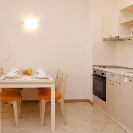 Royal Sun Complex 아파트호텔 써니비치