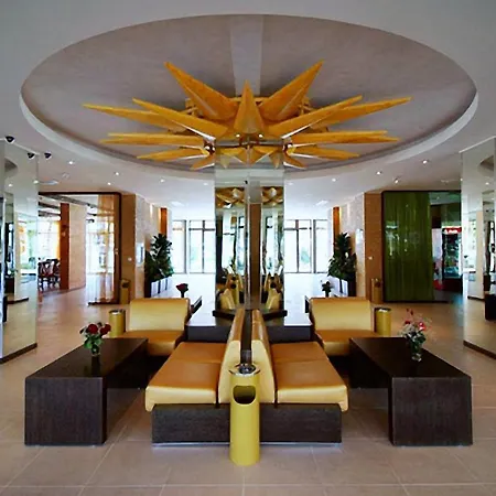 Royal Sun Complex Aparthotel 3*