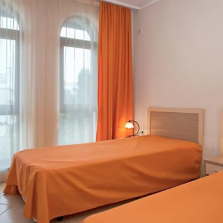 Royal Sun Complex 3*