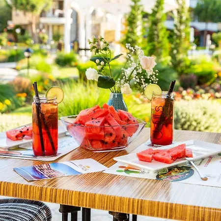 Royal Sun Complex Lejlighedshotel
